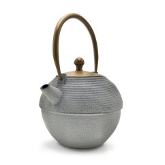 Litinová konvice Sakura