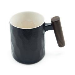 Hrnek s dřevěnou rukojetí Black Facette