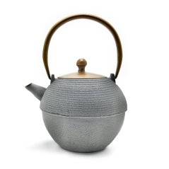 Litinová konvice Sakura